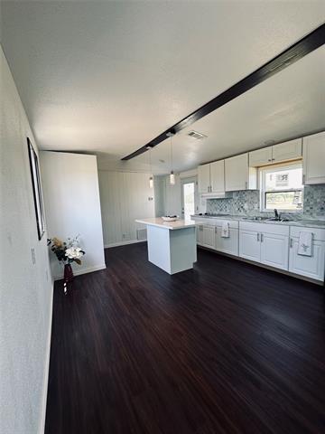 Building Photo - 211 Alton Ln