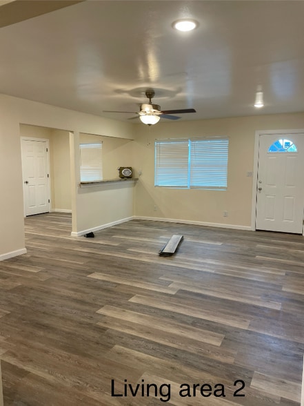 Building Photo - 91 Cottonwood Dr