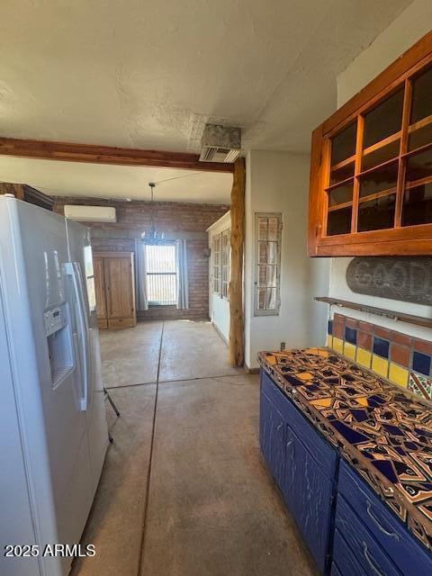 Building Photo - 2650 E Loma Alta Dr