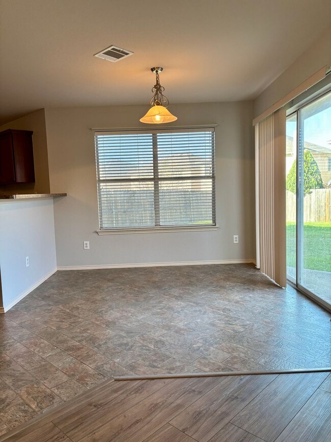 Building Photo - The Perfect Blend of Space & Location – 3 Beds Near Alliance