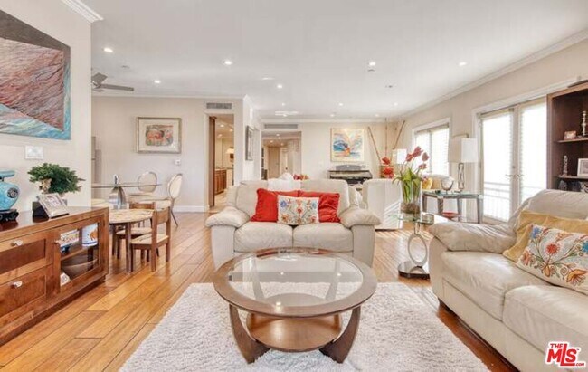 Building Photo - 918 S Wooster St