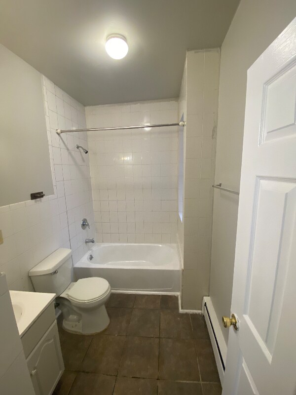 Building Photo - 114 Ashley St