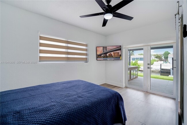 Building Photo - 1931 SW 22nd Ave