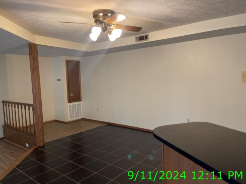 Building Photo - 1811 Central Blvd