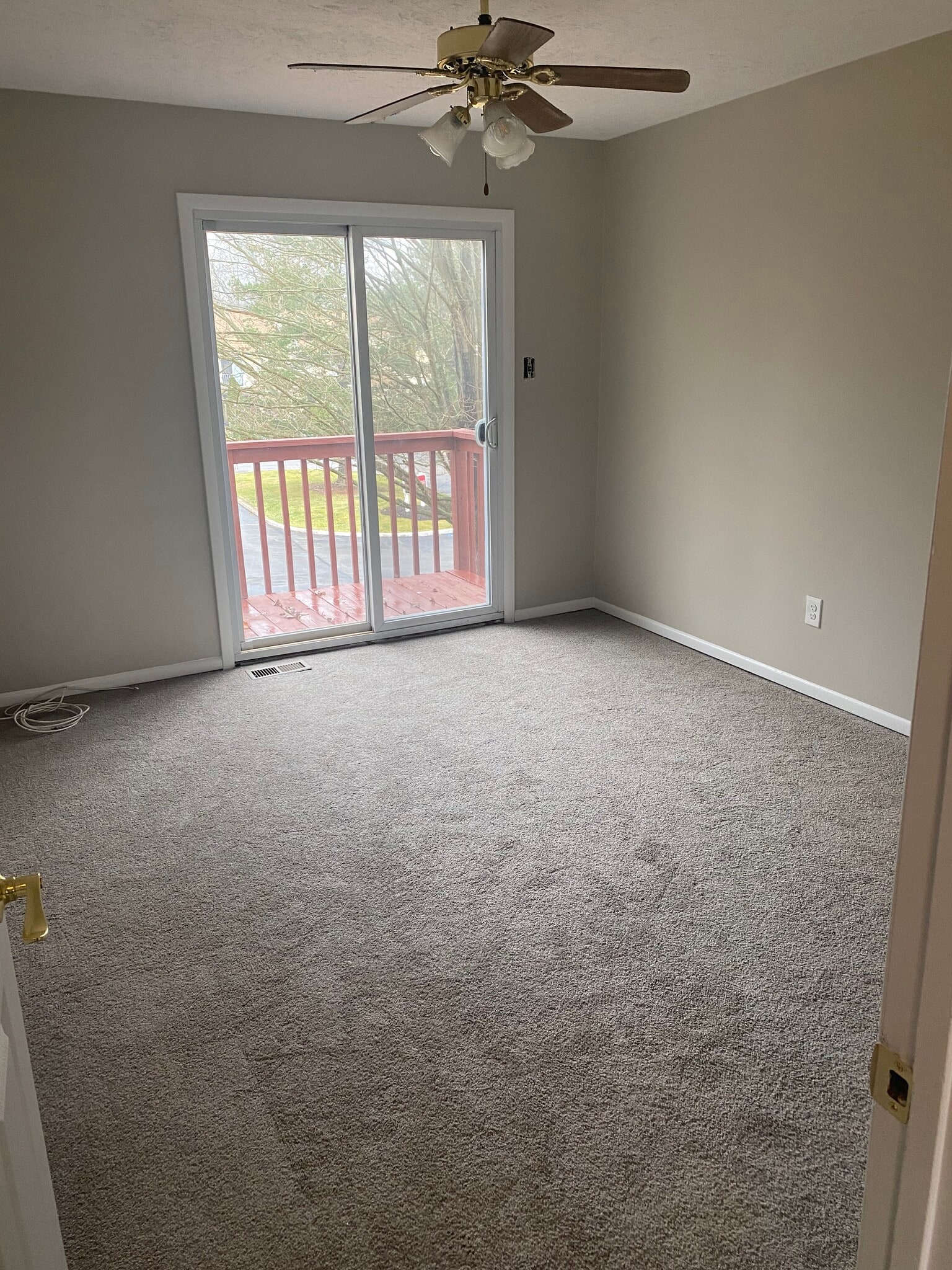 Guest Room with Deck - 1102 Oak Cir