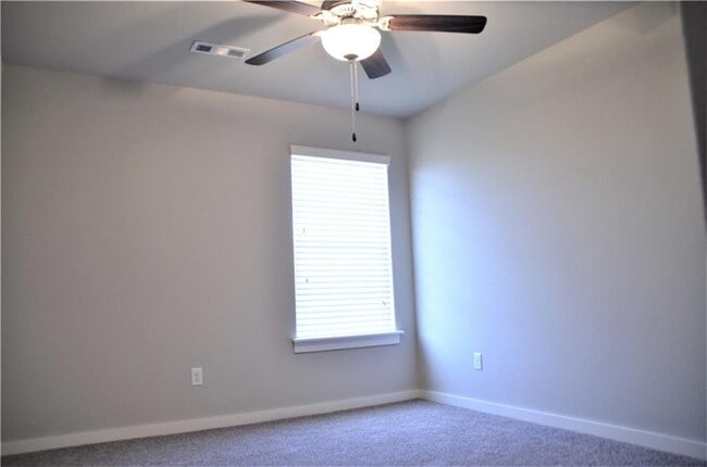 Building Photo - 3912 SW Peachwood Dr