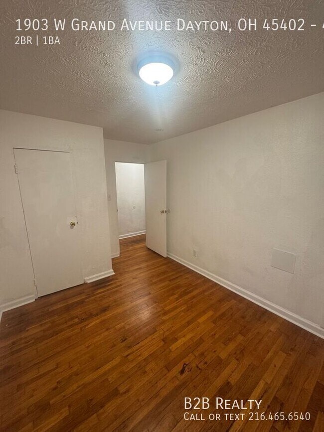 Building Photo - 1903 W Grand Ave