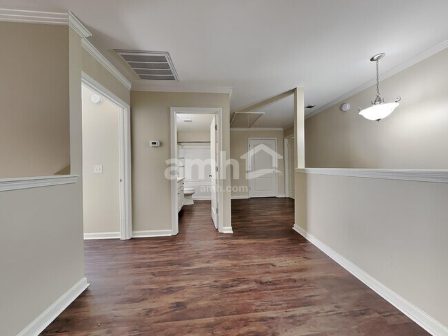 Building Photo - 26 Concordia Ct