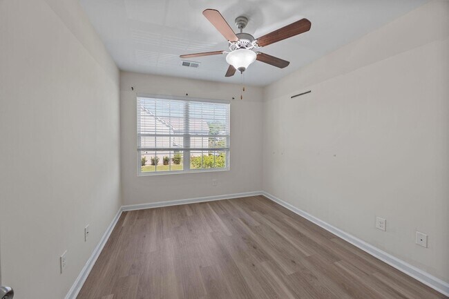 Building Photo - 8988 Cat Tail Pond Rd