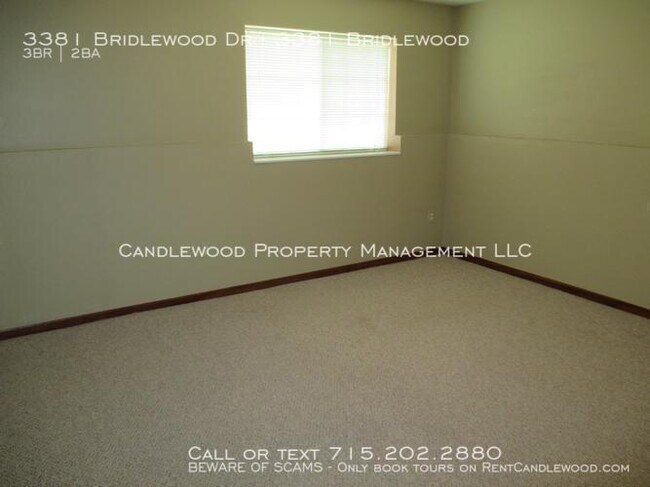 Building Photo - 3 Bedroom/2 Bathroom Split Level Duplex