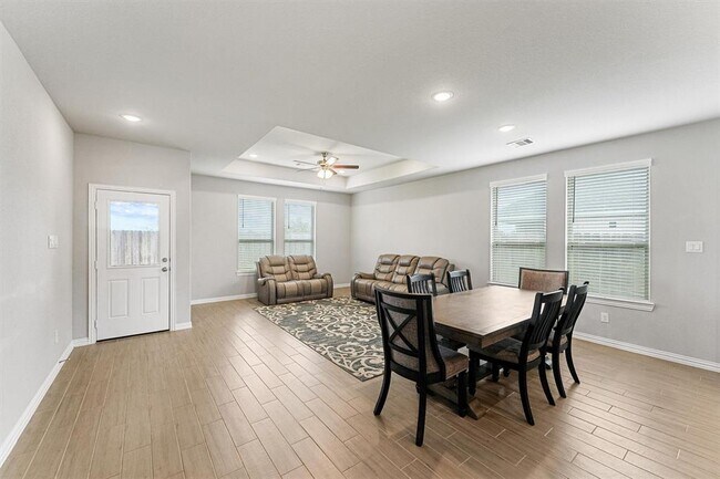 Building Photo - 7454 French Quarter Ct