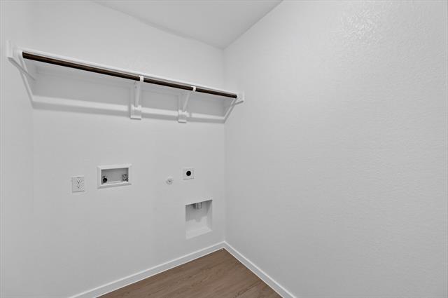 Building Photo - 624 W Criner St