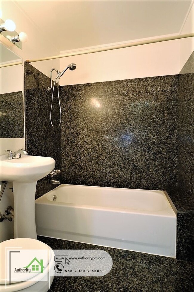 Building Photo - 6171 Verde Vale Ct