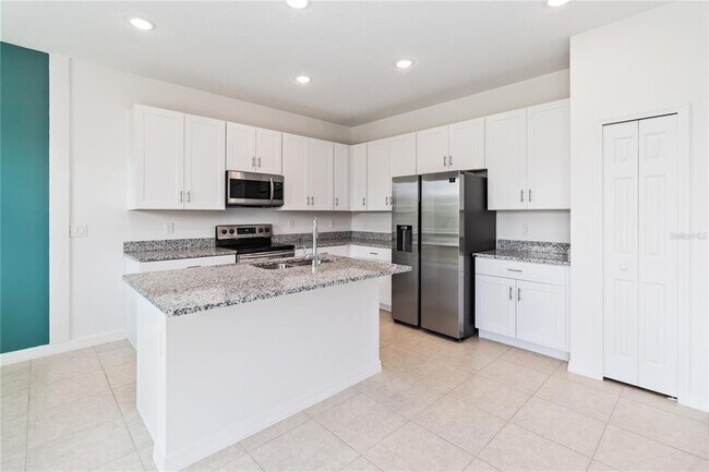 Building Photo - 210 Tarpon Bay Blvd