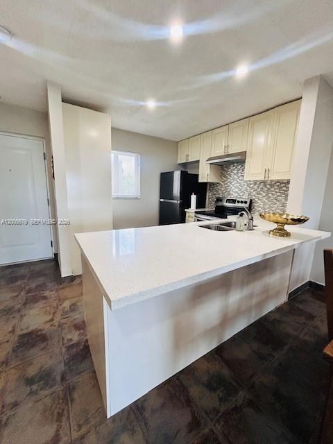 Building Photo - 7740 Camino Real