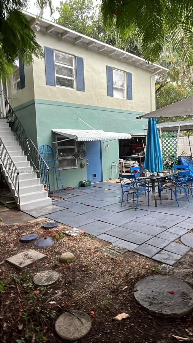 Primary Photo - 834 SW 11th St
