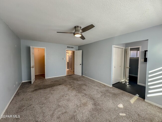 Building Photo - 6916 Polvadera Dr