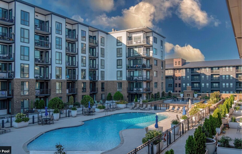 Building Photo - 200 Manufacturers Rd