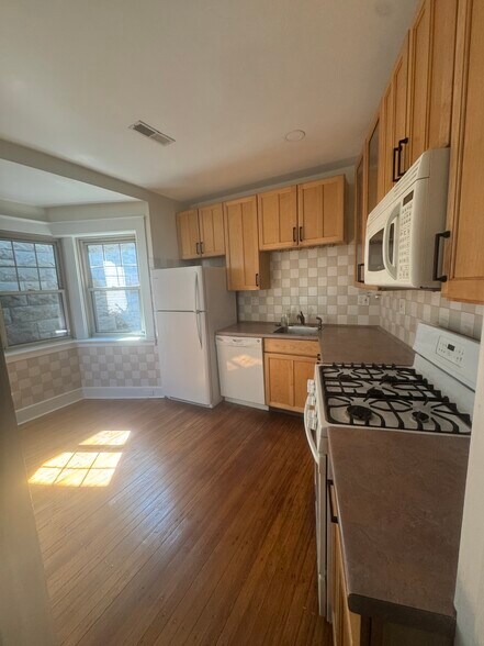 Kitchen - 201 S Atlantic Ave