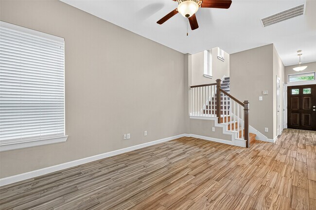 Building Photo - 6014 Dark Kite Trl