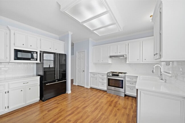 Building Photo - 6619 Trebeck Ln