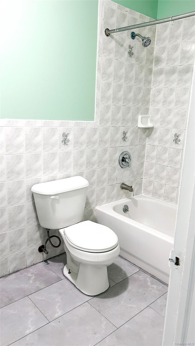 Building Photo - 93-26 197th St