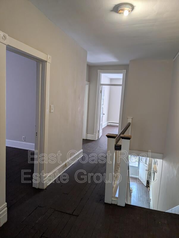 Building Photo - 304 1/2 W Martin St