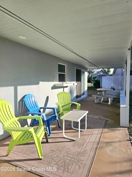 Building Photo - 872 Sadnet Cir NE