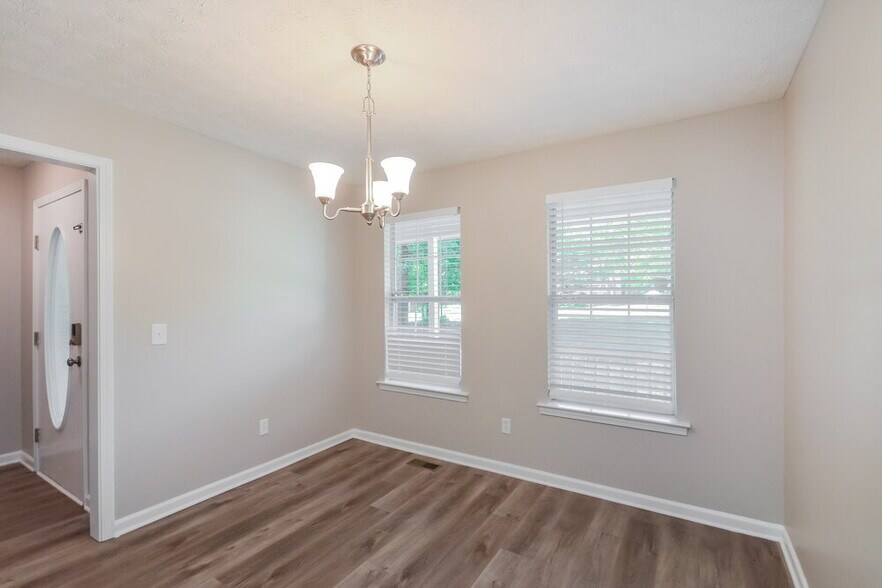 Building Photo - 335 Alcovy Cir