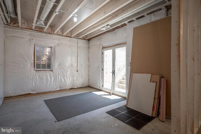 Building Photo - 13071 Haddonfield Ln
