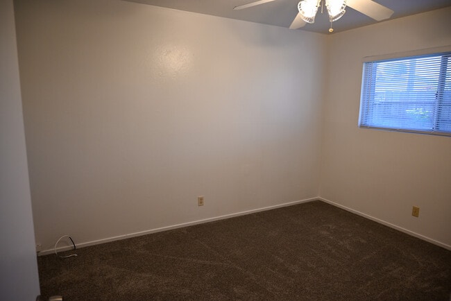 Bed 2 - 881 W Rialto Ave