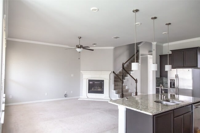 Building Photo - 16108 Gladewater Terrace