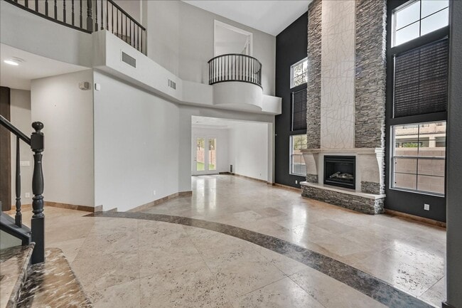 Building Photo - Fully Upgraded 5 Bedroom 4.5 Bathroom in Guard Gated Foothills Community!