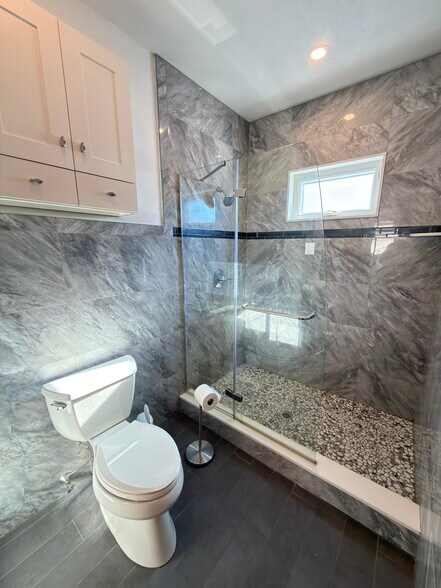 Building Photo - 36 Chipman St