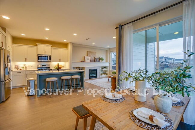 Building Photo - 11025 NE 137th Ave