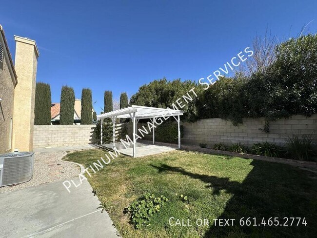 Building Photo - 45712 St Andrews St