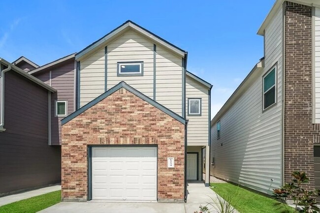 Primary Photo - 15234 Estrella Rd W