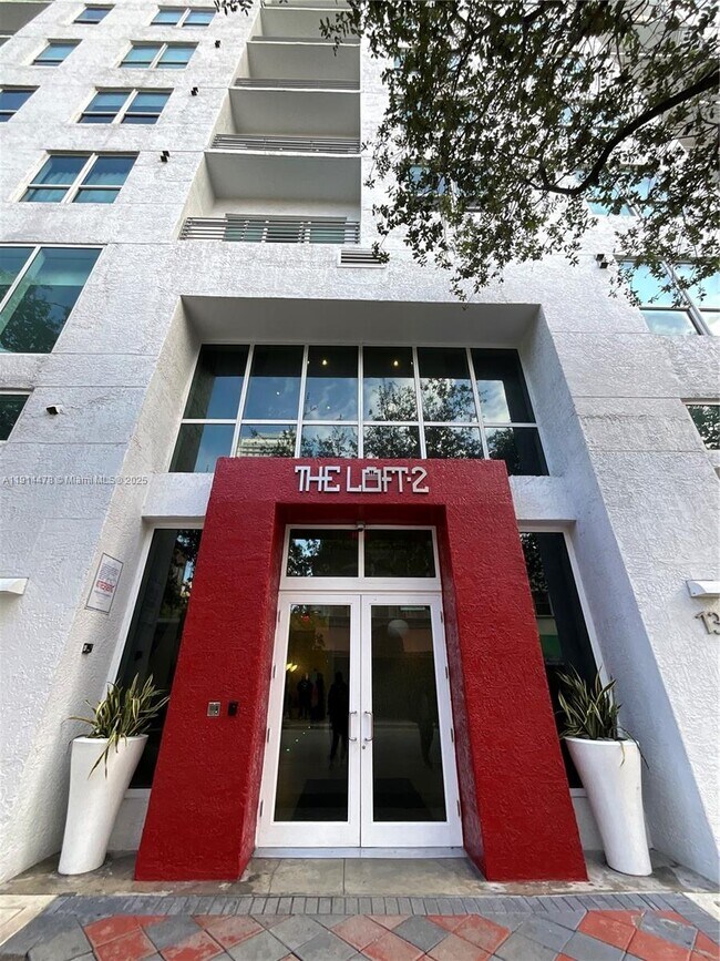 Building Photo - 133 NE 2nd Ave