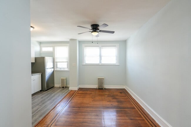 Building Photo - Move-In Ready 3BR/1BA South Philly Rowhome with In-Unit Laundry — 2 or 3BR Housing Choice Voucher...