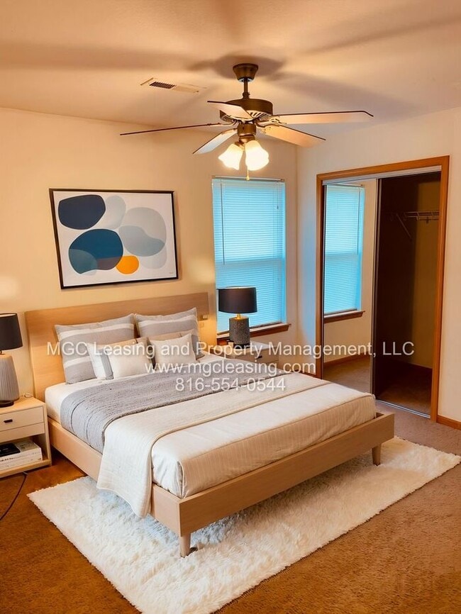 Building Photo - Comfort Meets Convenience in This Peaceful...
