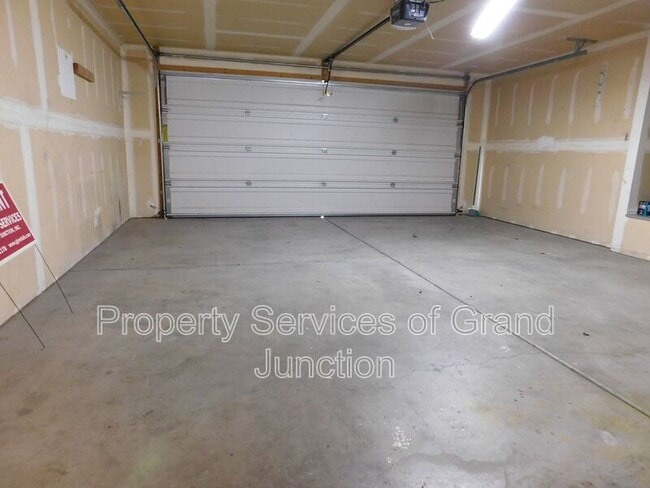 Building Photo - 434 1/2 Jornada Street