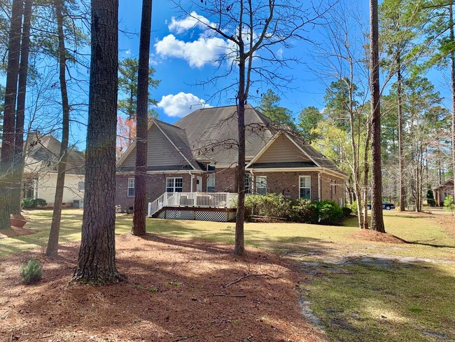 Building Photo - Rare Find! Stylish 3BR Home in Carolina Co...