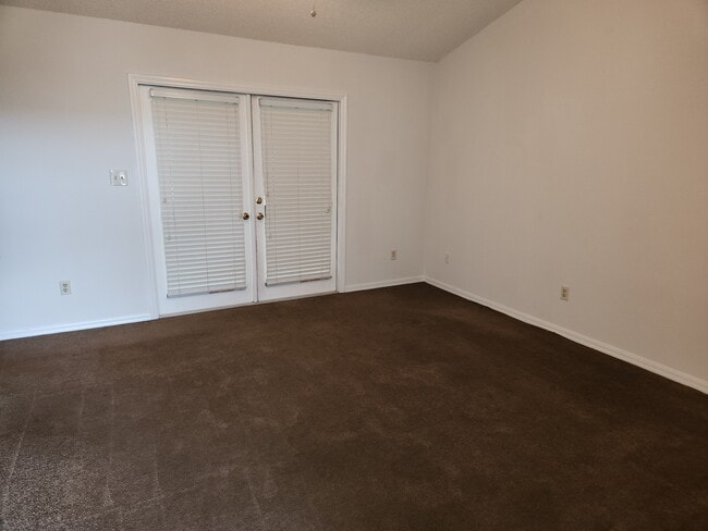 Building Photo - 6105 W 2nd Manor