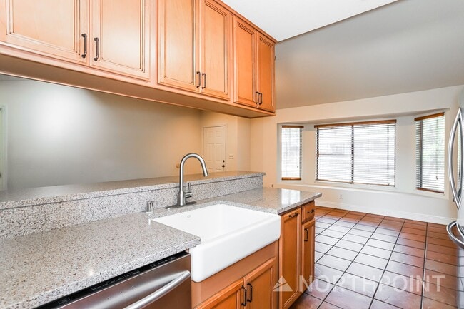 Building Photo - 103 Tinker Way