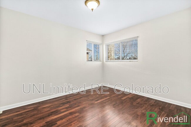 Building Photo - 1980 Willow St