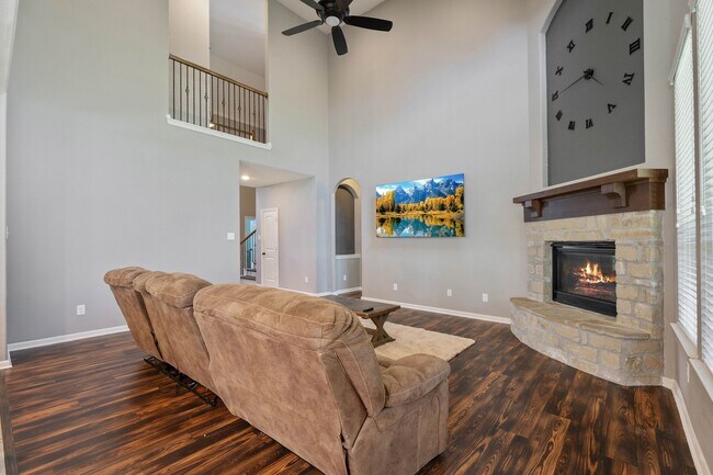 Building Photo - 3544 Woods Estates Dr
