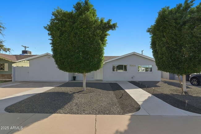 Building Photo - 7921 E Willetta St