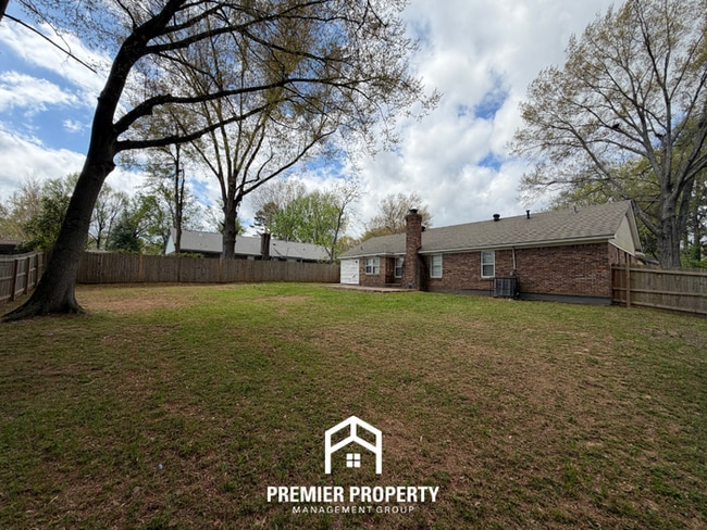 Building Photo - Spacious 4BR/2BA Home in Bartlett Cove | Brick Fireplace & Formal Dining