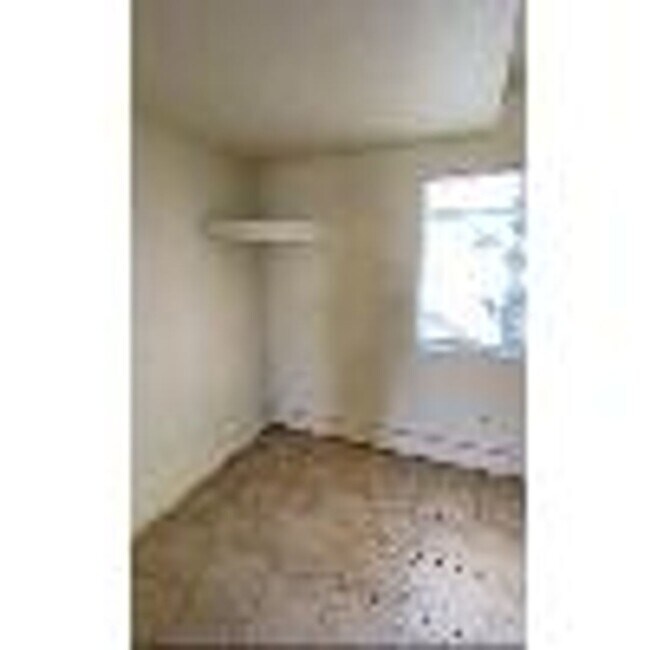 Building Photo - 2318-22 EMPRESS STREET