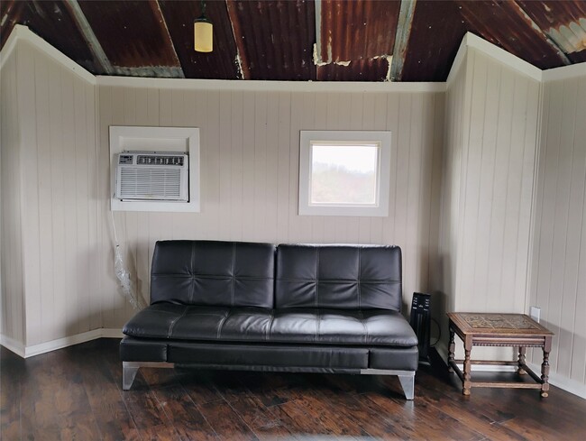 Building Photo - 6759 TX-105